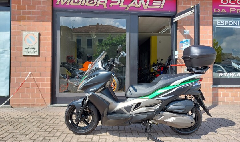 kawasaki j 300 abs